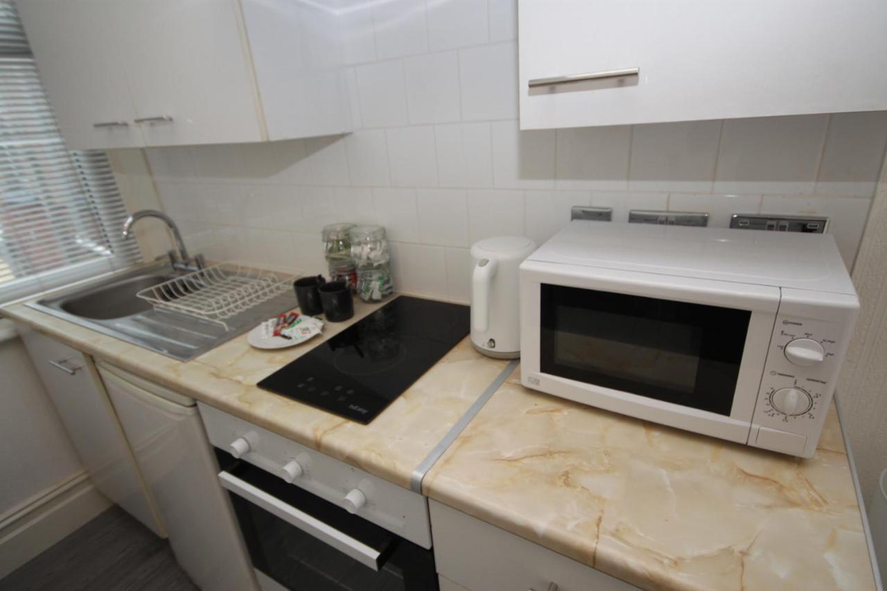 Barton Beachside - Stylish Studio Apartment, Double & Single - Central Beach & Promenade Location - Over 21'S, Family Friendly Only, Id Required Blackpool Esterno foto