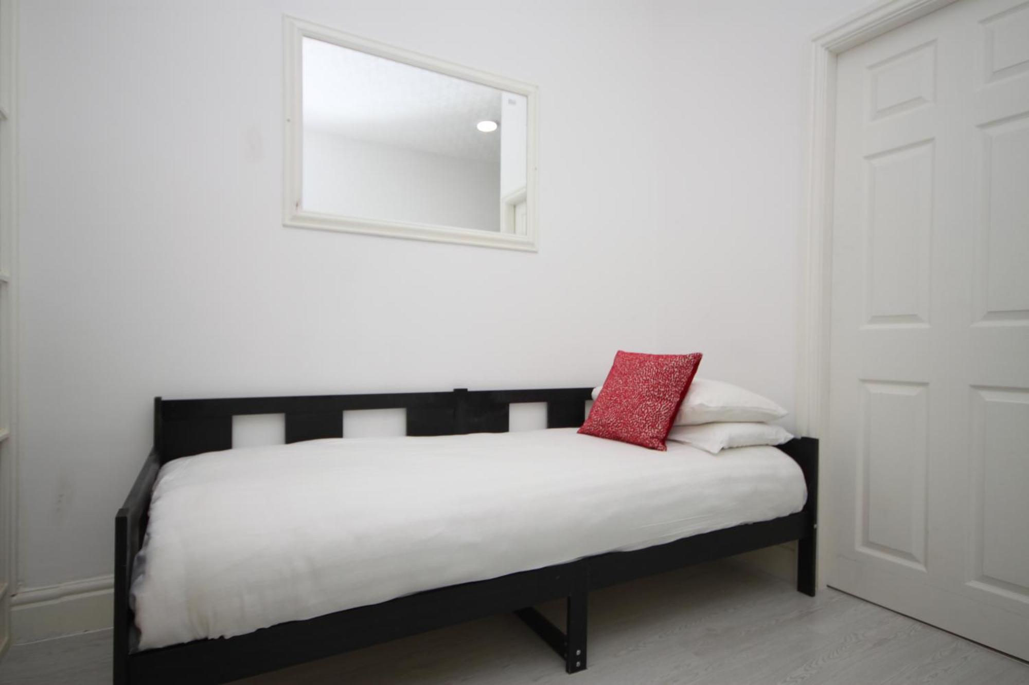 Barton Beachside - Stylish Studio Apartment, Double & Single - Central Beach & Promenade Location - Over 21'S, Family Friendly Only, Id Required Blackpool Camera foto