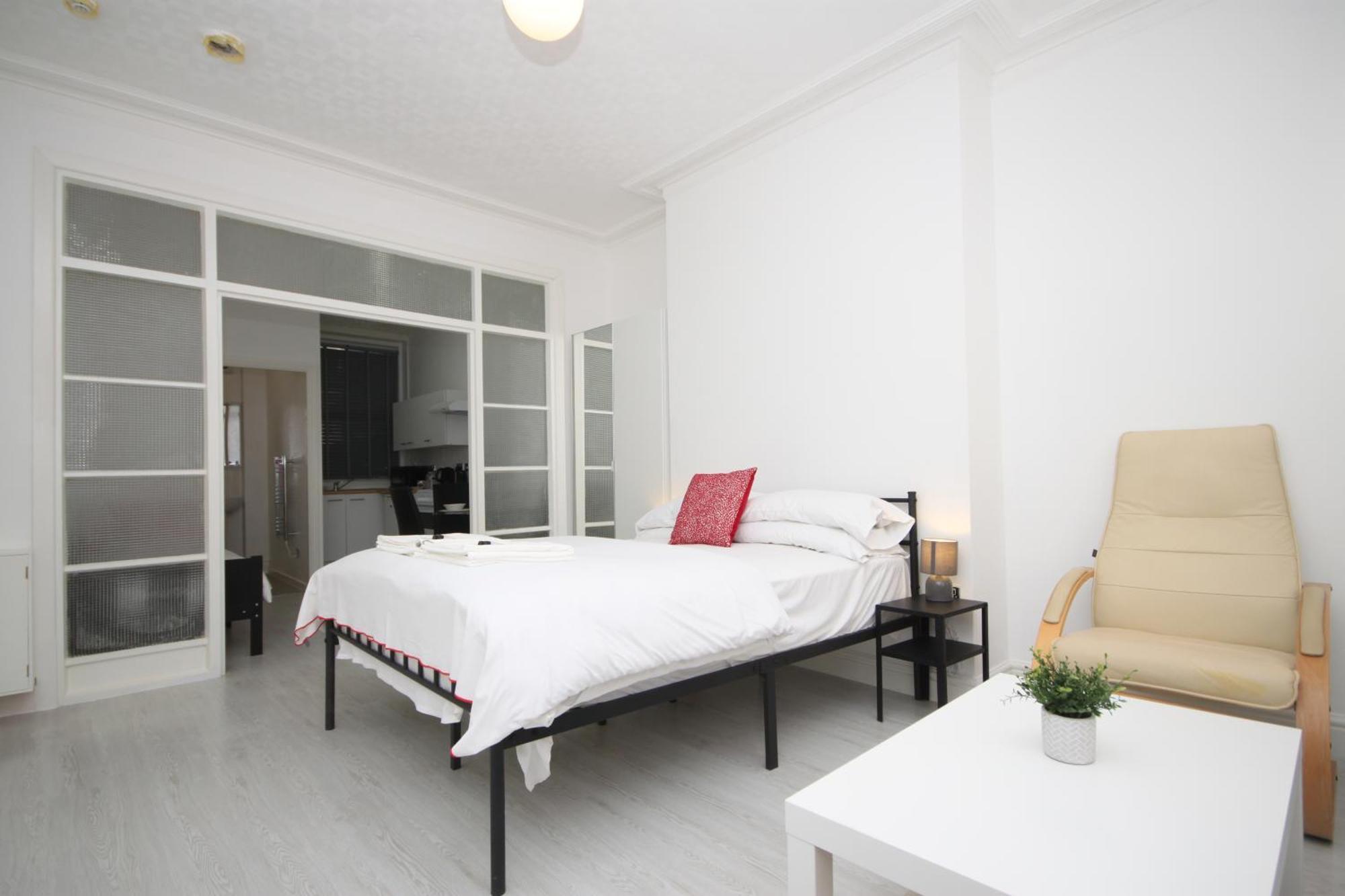 Barton Beachside - Stylish Studio Apartment, Double & Single - Central Beach & Promenade Location - Over 21'S, Family Friendly Only, Id Required Blackpool Camera foto