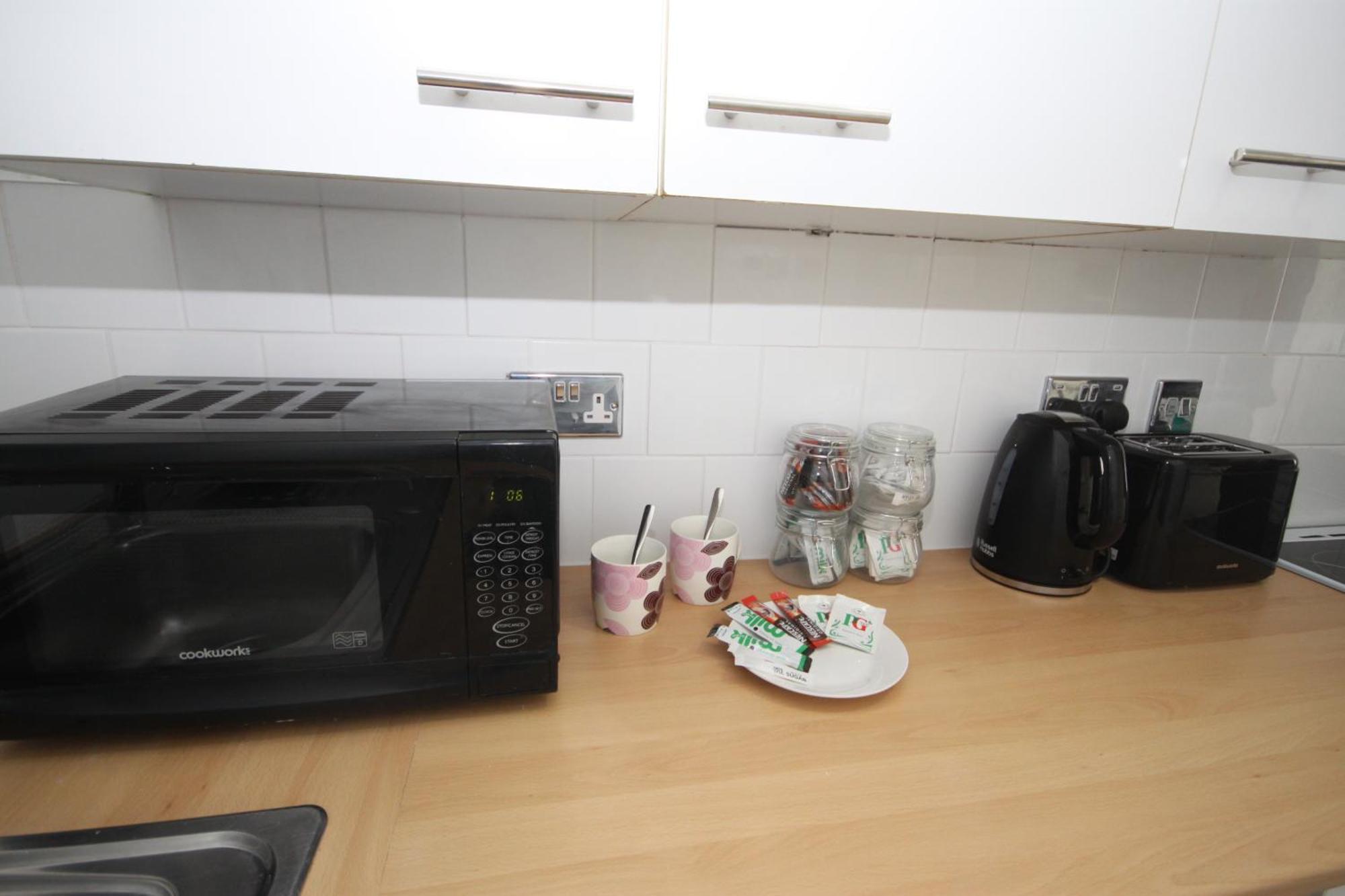 Barton Beachside - Stylish Studio Apartment, Double & Single - Central Beach & Promenade Location - Over 21'S, Family Friendly Only, Id Required Blackpool Esterno foto