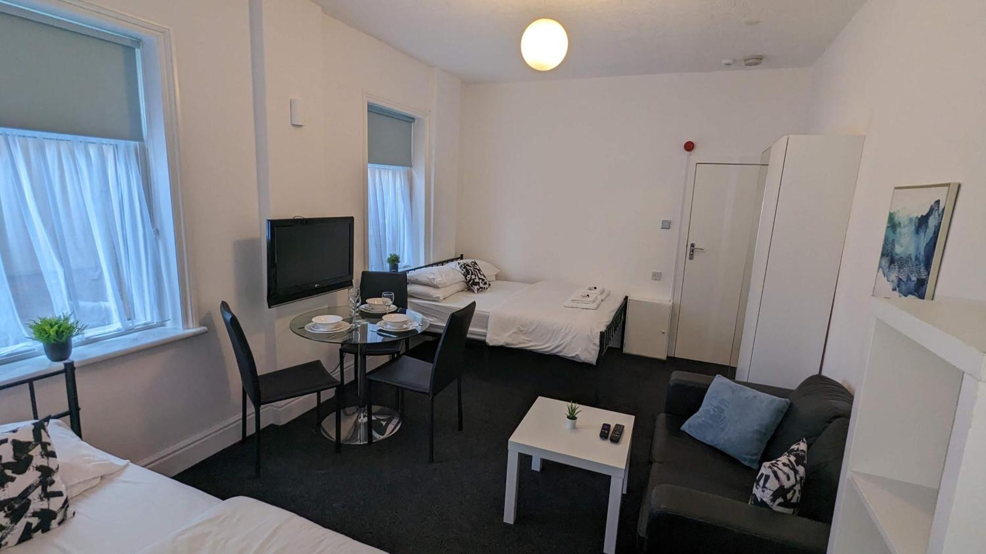 Barton Beachside - Stylish Studio Apartment, Double & Single - Central Beach & Promenade Location - Over 21'S, Family Friendly Only, Id Required Blackpool Esterno foto